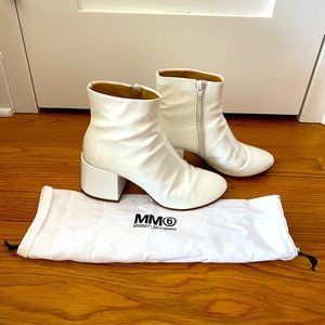 MM6 Maison Margiela flared heel white patent leather boots sz 39 with dust bag